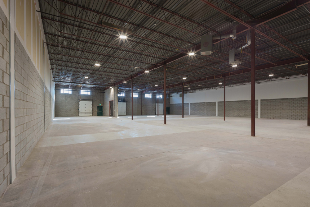 Entrepôt Isabey, Ville St-Laurent